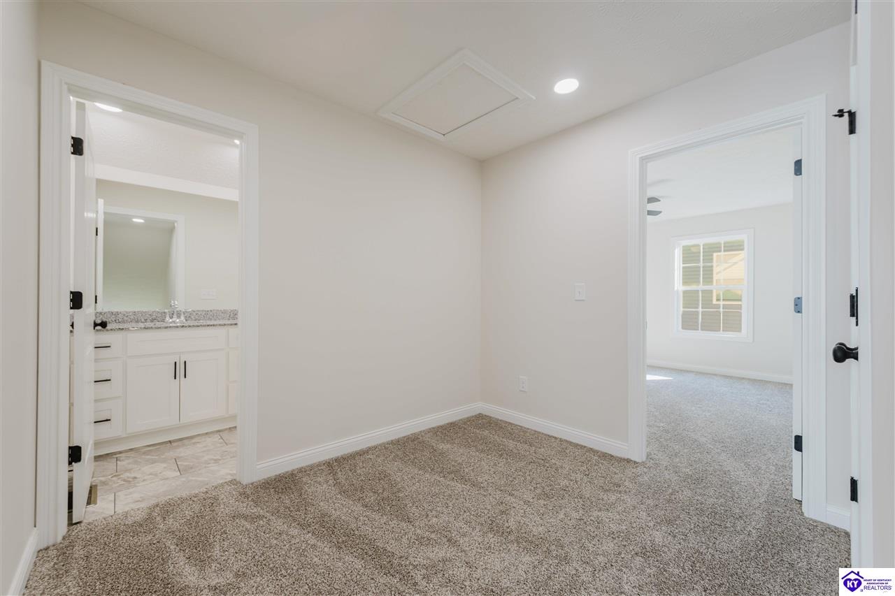 Listing Picture 112 Miles Pass Elizabethtown, KY 42701 MLS HK25004390