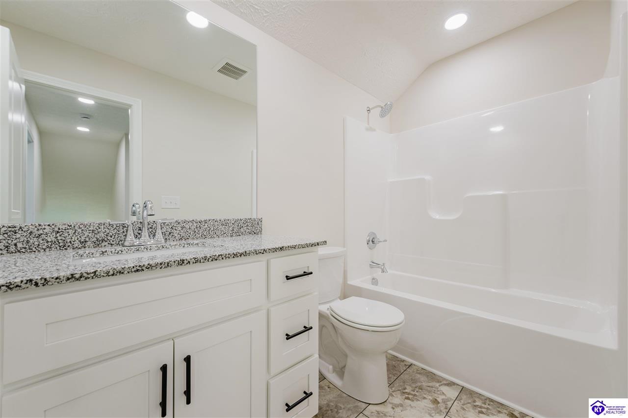 Listing Picture 112 Miles Pass Elizabethtown, KY 42701 MLS HK25004390