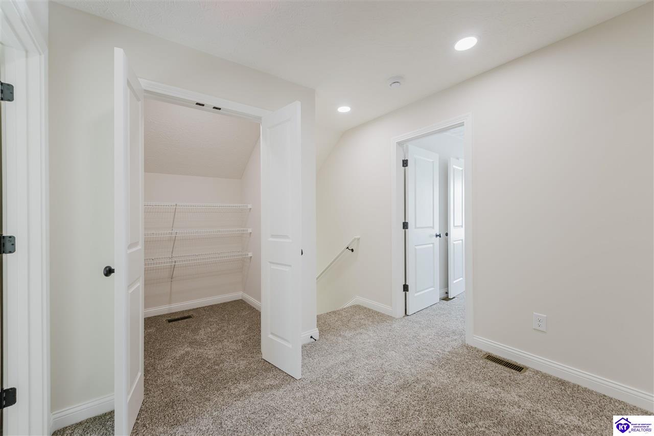 Listing Picture 112 Miles Pass Elizabethtown, KY 42701 MLS HK25004390