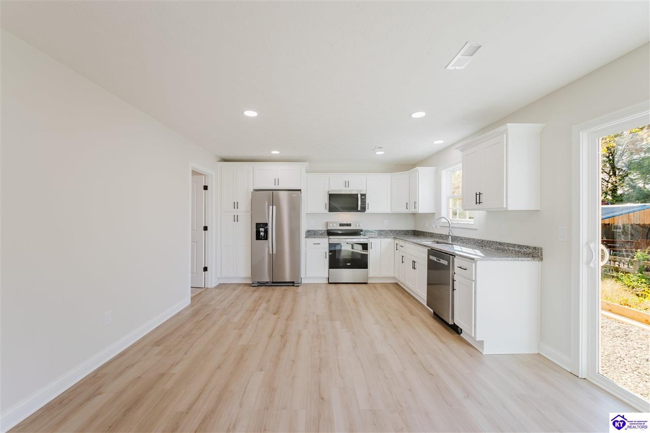 Listing Picture 112 Miles Pass Elizabethtown, KY 42701 MLS HK25004390