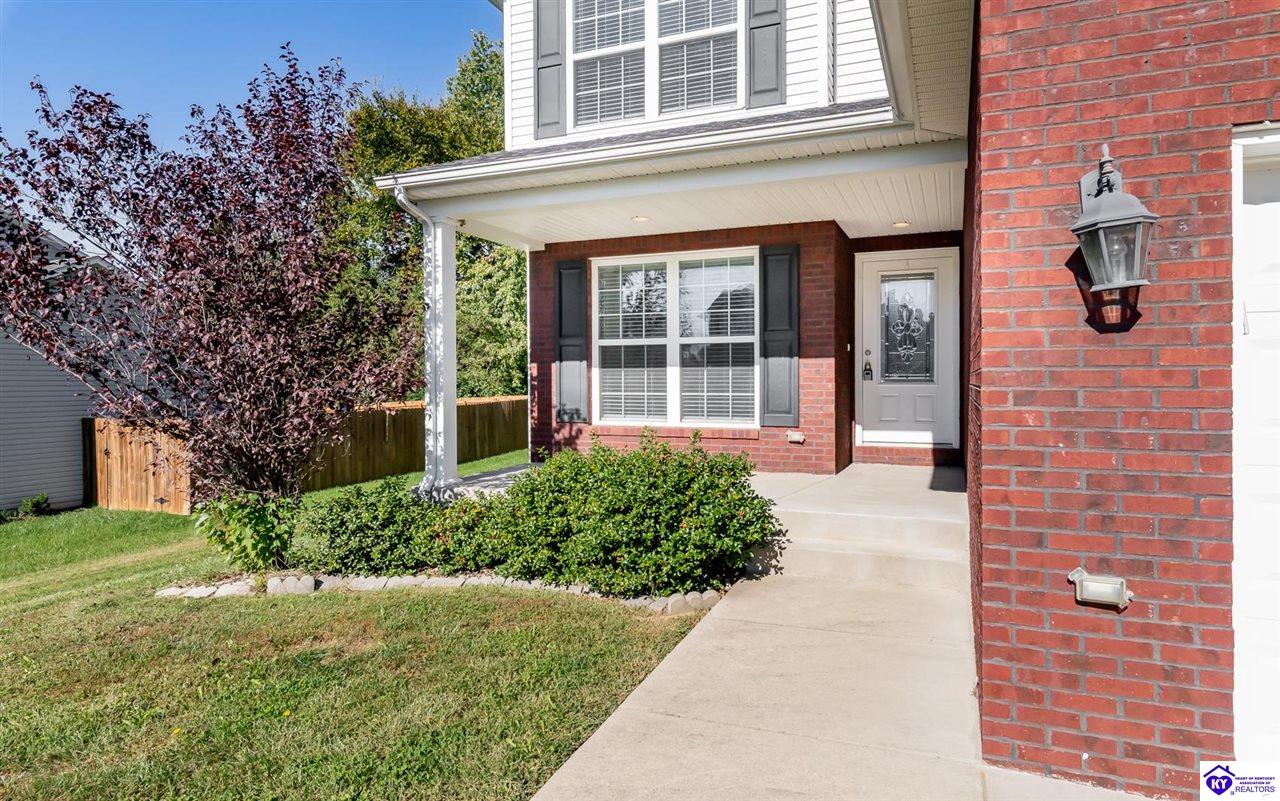 Listing Picture 214 Huckaberry Street Elizabethtown, KY 42701 MLS HK25004434