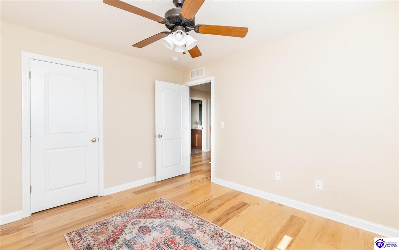 Listing Picture 214 Huckaberry Street Elizabethtown, KY 42701 MLS HK25004434