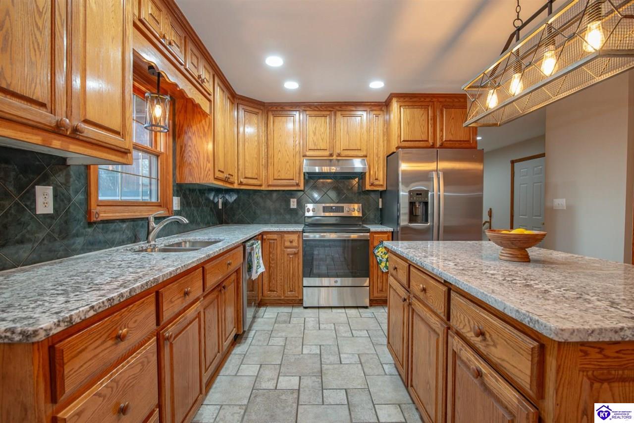 1974 N Grandview Church Road Cecilia, KY 42724 #2