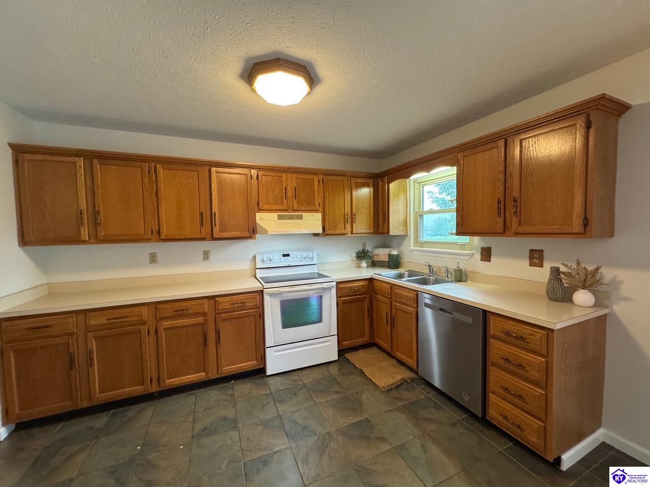 Listing Picture 45 Paula Court Ekron, KY 40108 MLS HK25004495