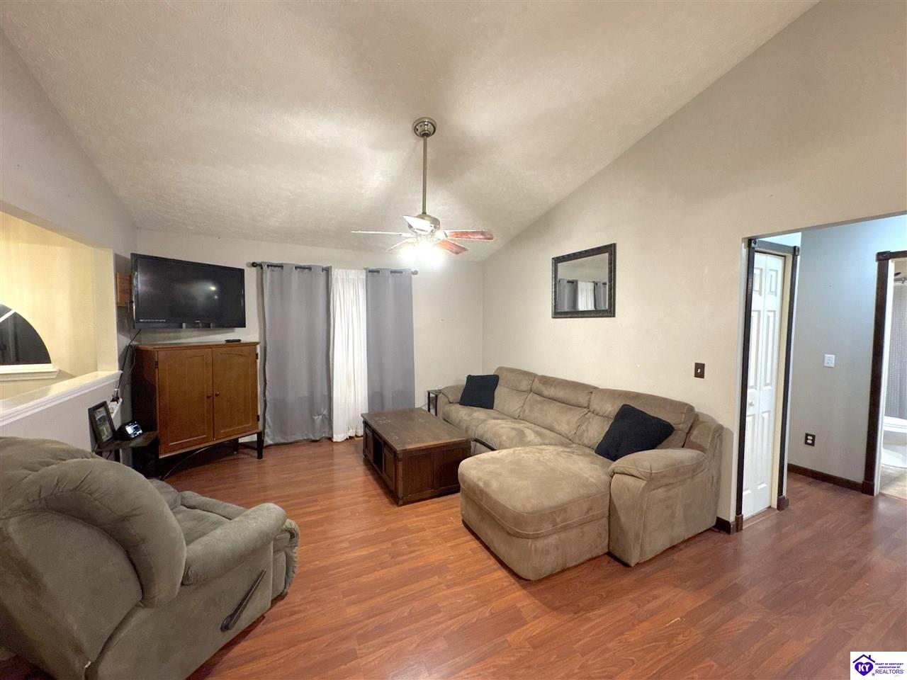 Listing Picture 108 Airport Road Vine Grove, KY 40175 MLS HK25004519