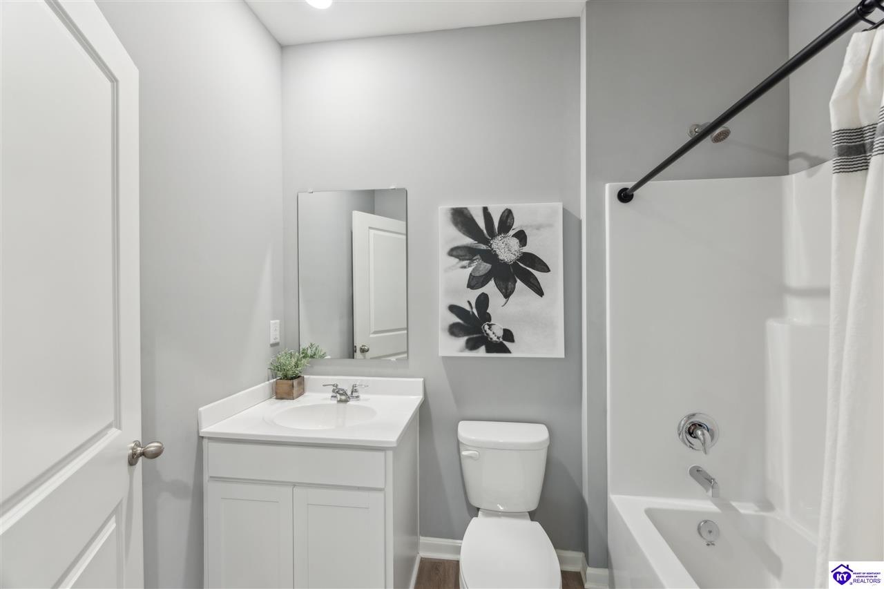 96 Ellis Park Elizabethtown, KY 42701 #2