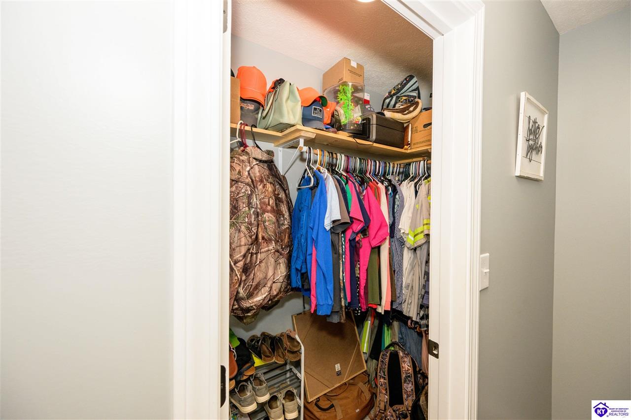 Listing Picture 19569 E Highway 144 Union Star, KY 40171 MLS HK25004535