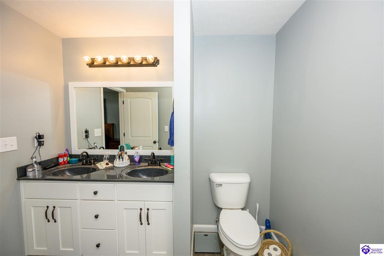 Listing Picture 19569 E Highway 144 Union Star, KY 40171 MLS HK25004535