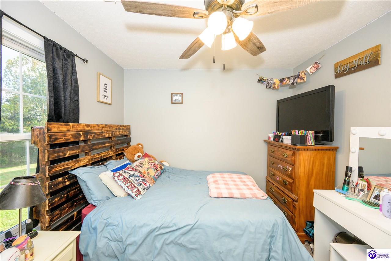 Listing Picture 19569 E Highway 144 Union Star, KY 40171 MLS HK25004535