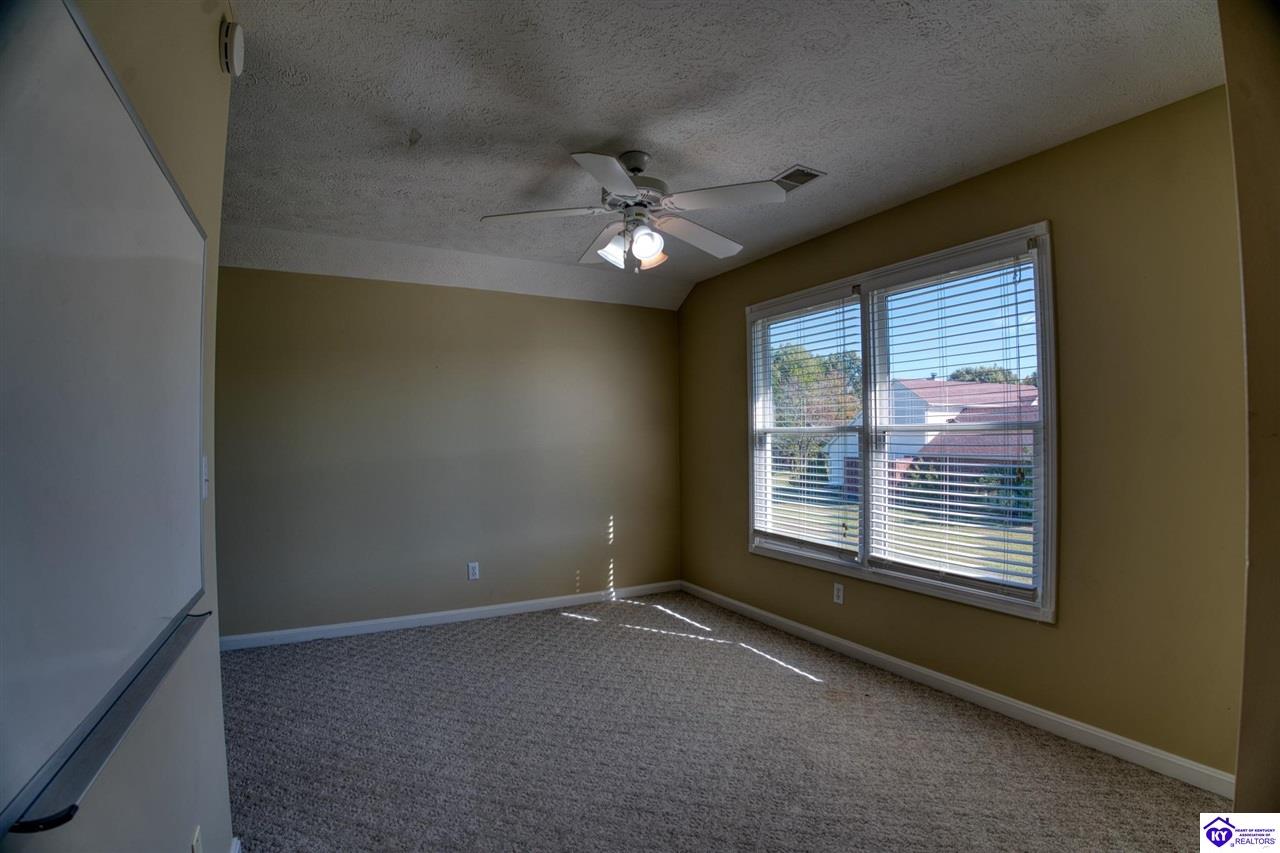 Listing Picture 524 Sunningdale Way Elizabethtown, KY 42701 MLS HK25004553