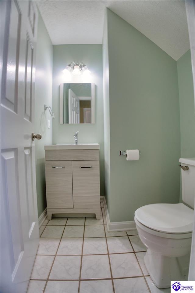 Listing Picture 524 Sunningdale Way Elizabethtown, KY 42701 MLS HK25004553