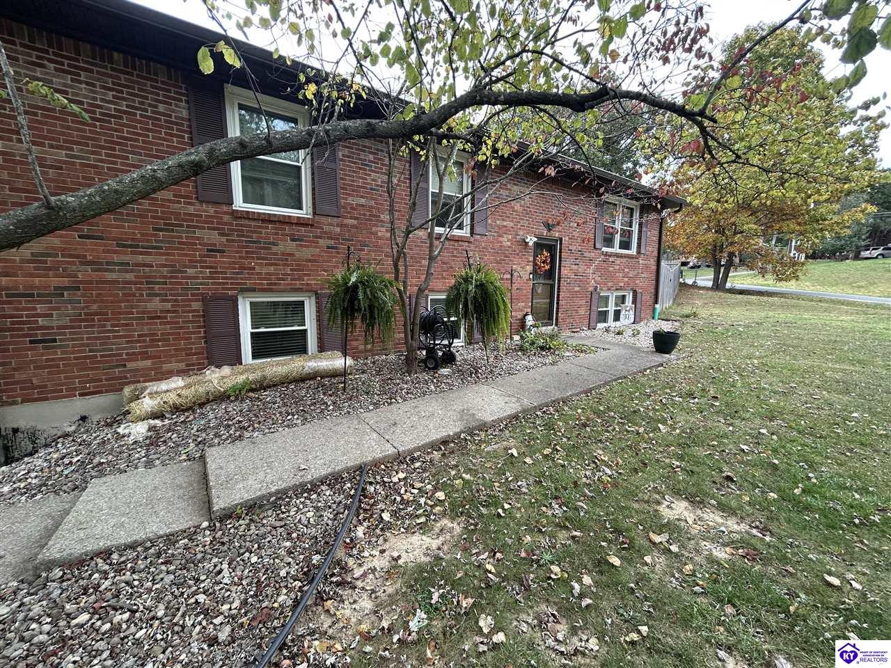 Listing Picture 101 Jackie Street Elizabethtown, KY 42701 MLS HK25004568