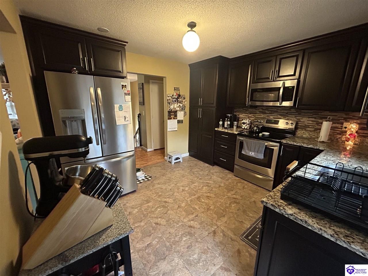 Listing Picture 101 Jackie Street Elizabethtown, KY 42701 MLS HK25004568