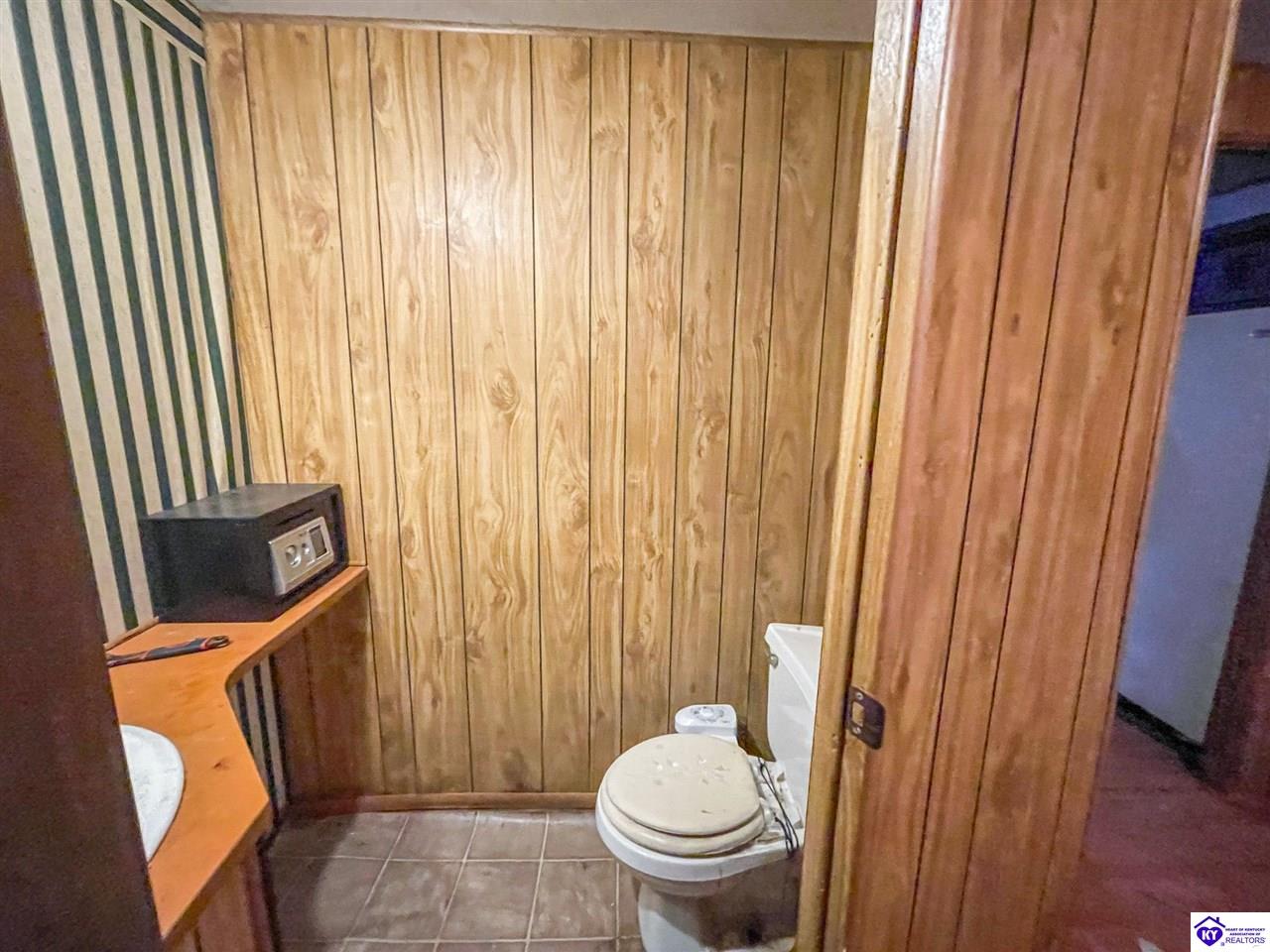 Listing Picture 110 Tomahawk Trail Rineyville, KY 40162 MLS HK25004584