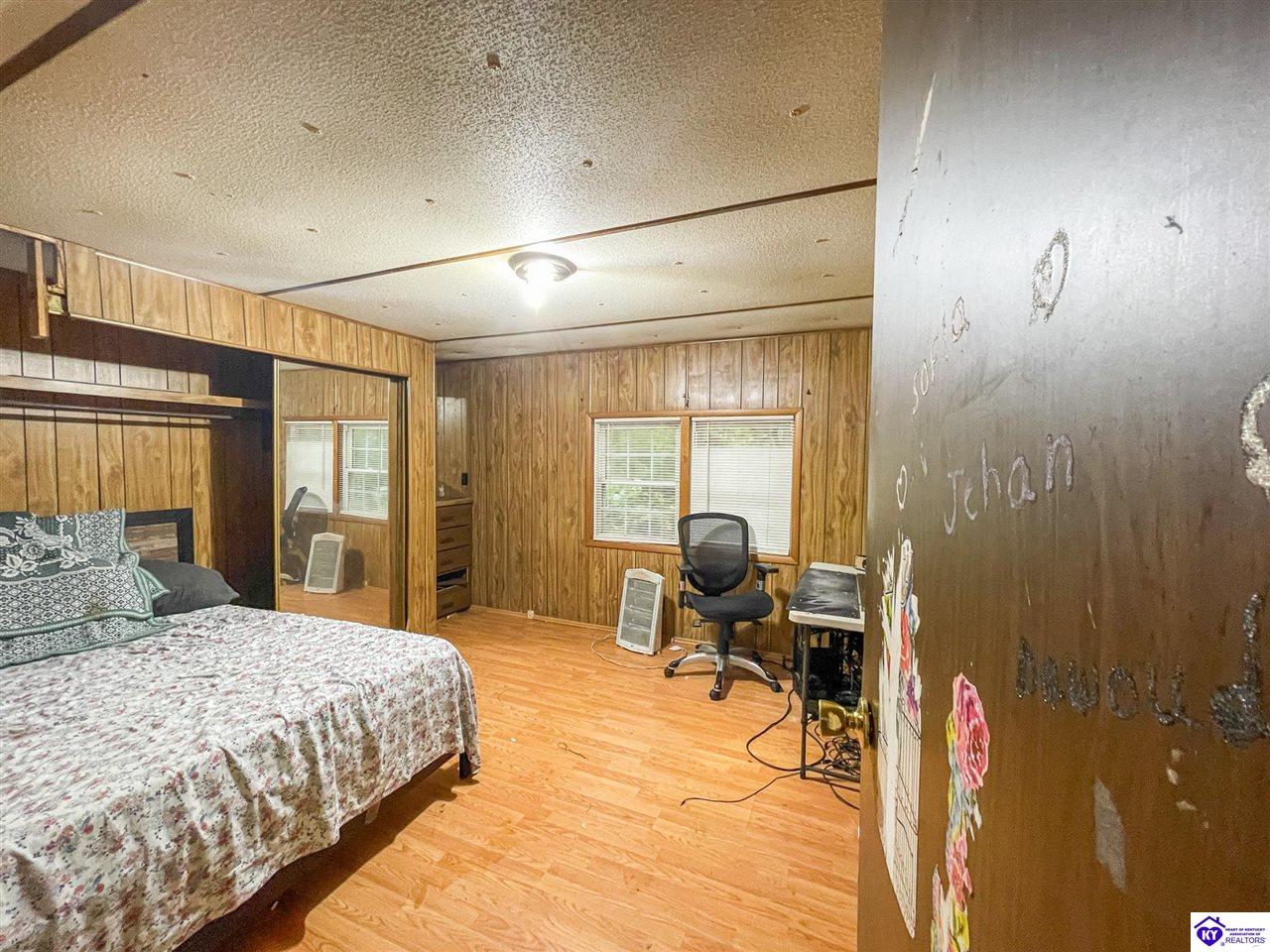 Listing Picture 110 Tomahawk Trail Rineyville, KY 40162 MLS HK25004584