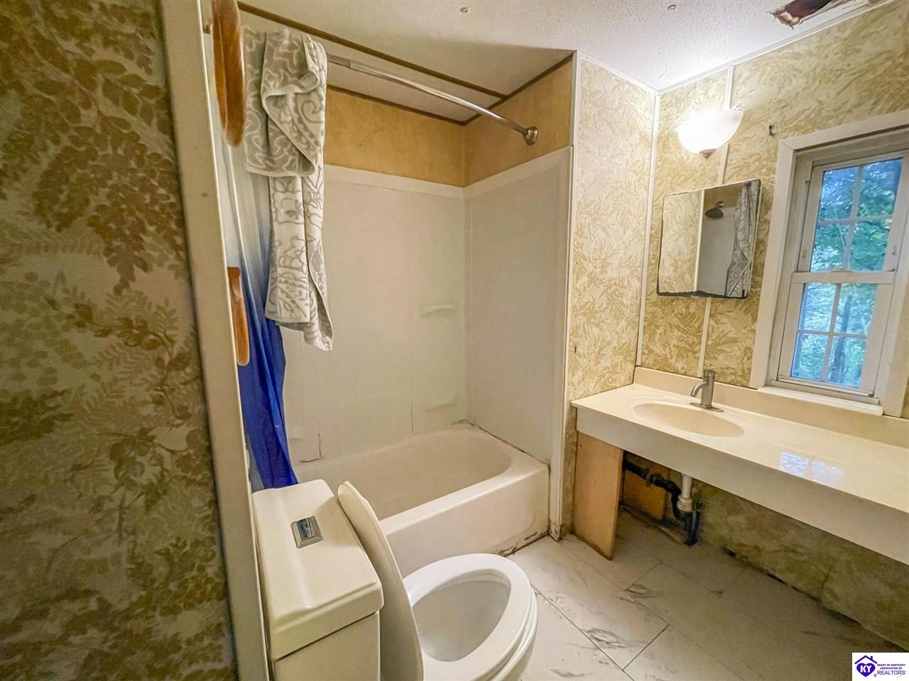 Listing Picture 110 Tomahawk Trail Rineyville, KY 40162 MLS HK25004584