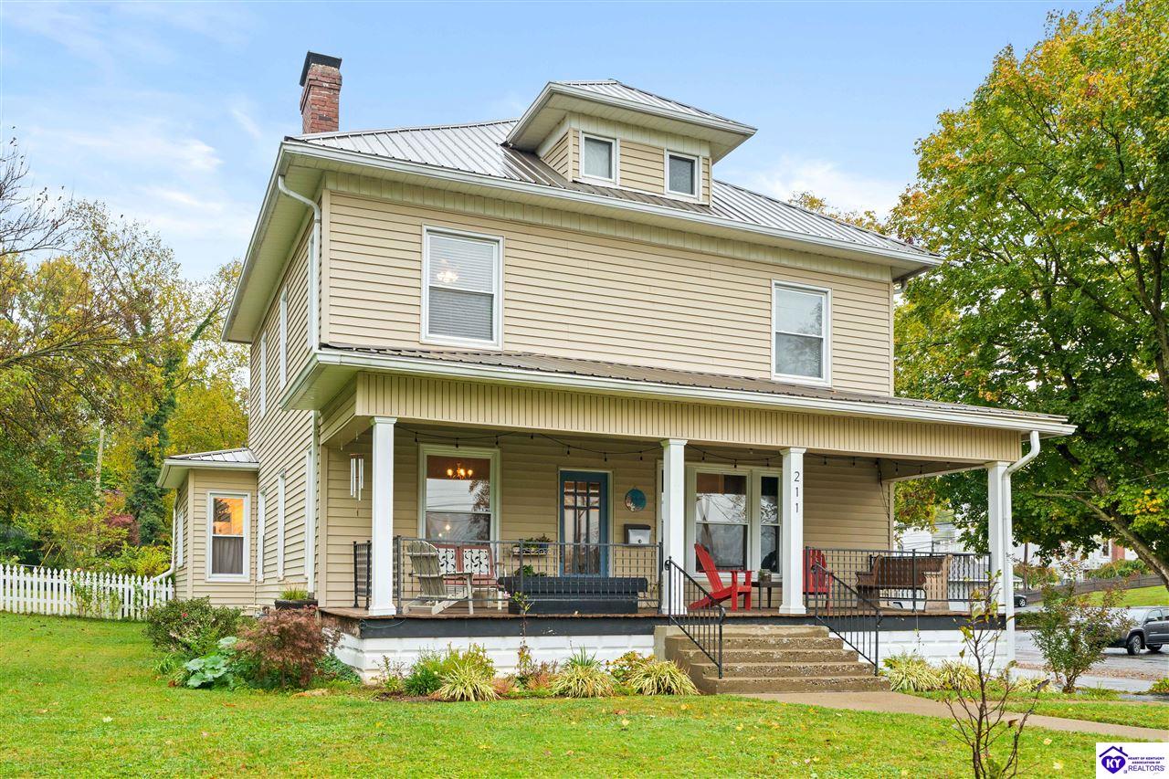 211 W Poplar StreetElizabethtown,&nbsp;KY&nbsp;42701