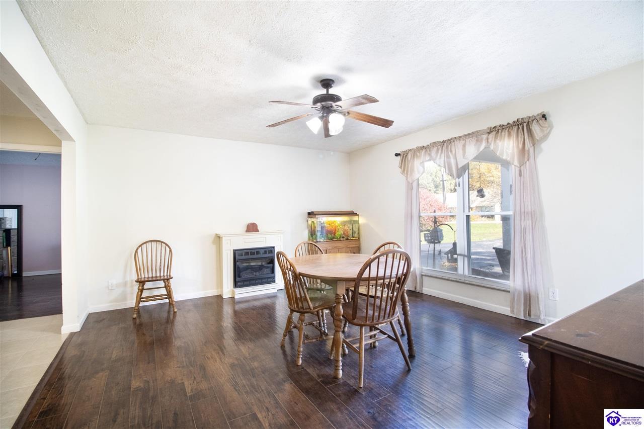 Listing Picture 352 Meadowview Drive Elizabethtown, KY 42701 MLS HK25004672