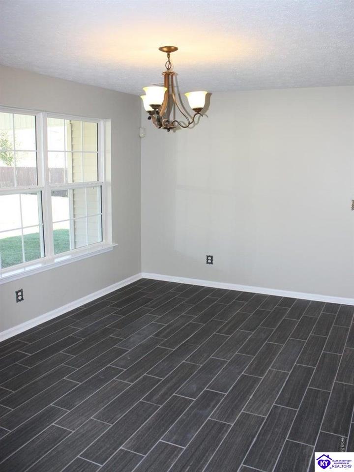 Listing Picture 219 Emmaus Circle Elizabethtown, KY 42701 MLS HK25004680