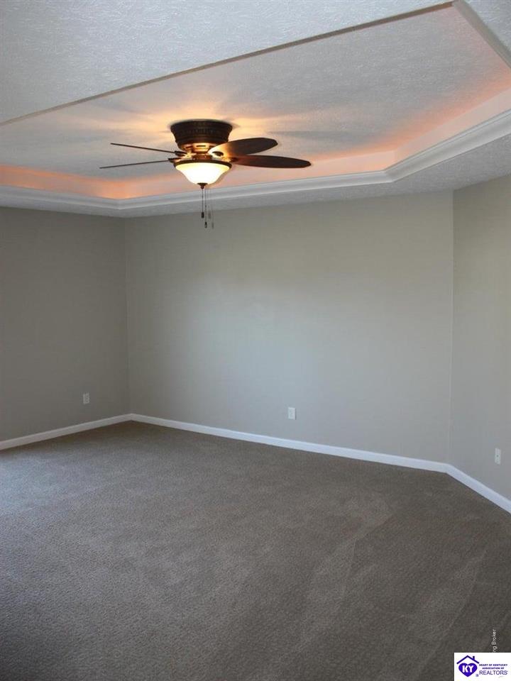 Listing Picture 219 Emmaus Circle Elizabethtown, KY 42701 MLS HK25004680