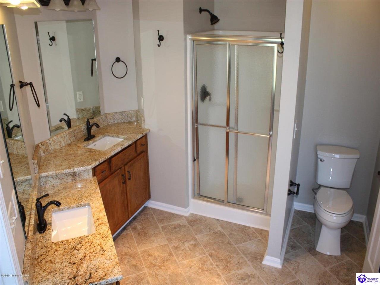 Listing Picture 219 Emmaus Circle Elizabethtown, KY 42701 MLS HK25004680