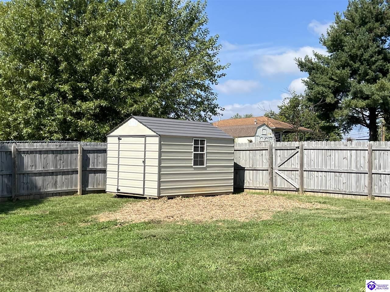 Listing Picture 219 Emmaus Circle Elizabethtown, KY 42701 MLS HK25004680