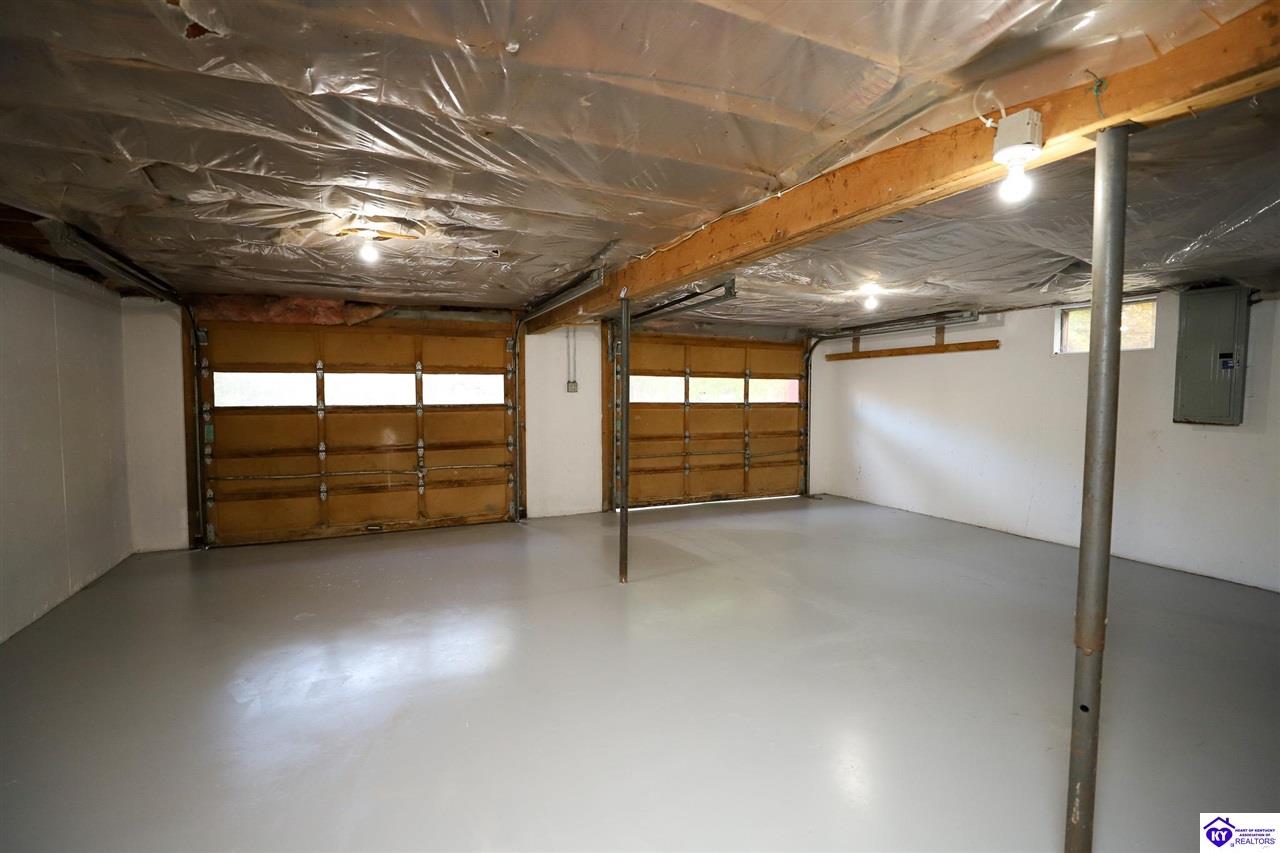 Listing Picture 113 E Tophill Terrace Elizabethtown, KY 42701 MLS HK25004698