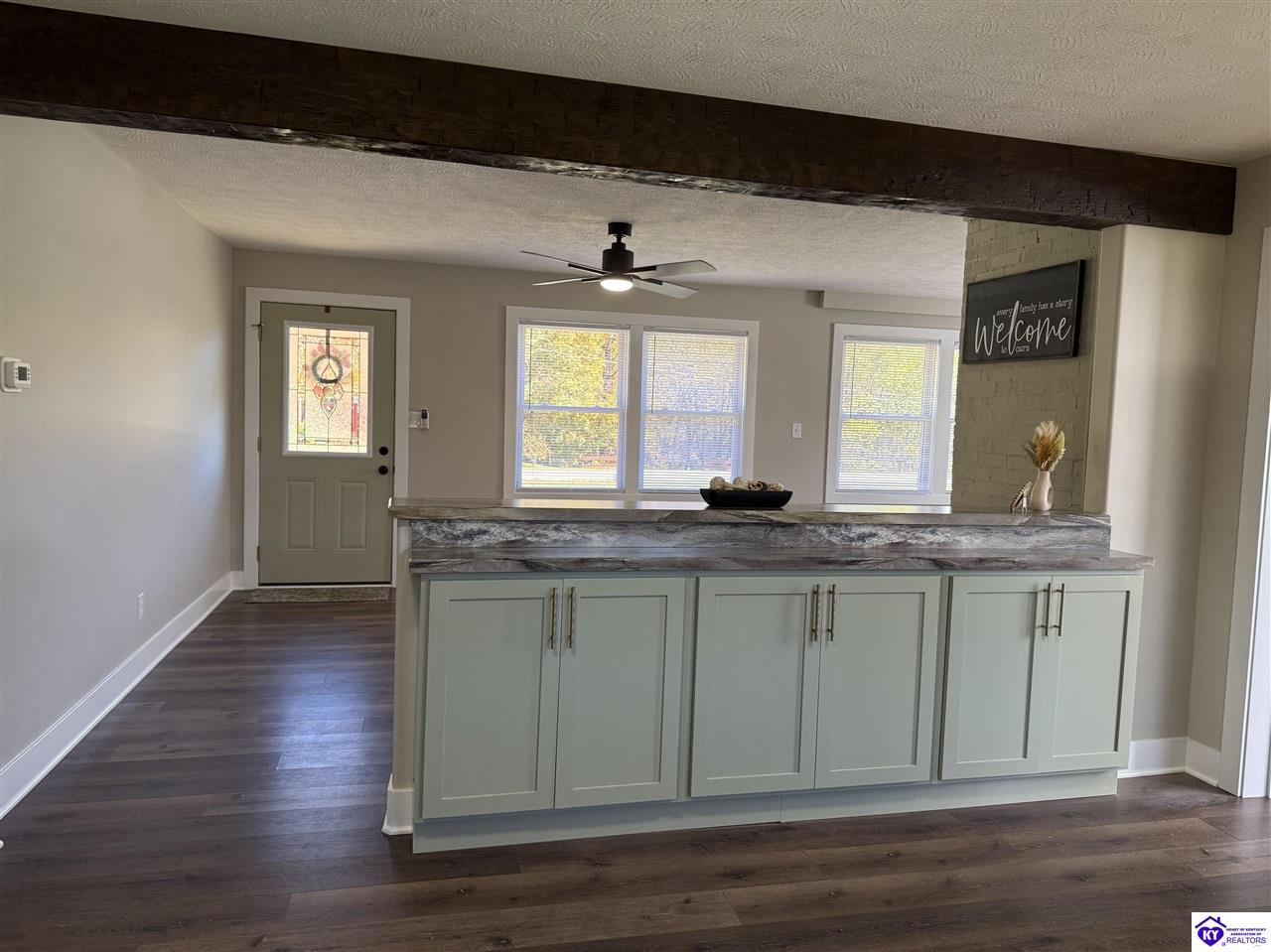 Listing Picture 1825 N Main Street Munfordville, KY 42765 MLS HK25004711