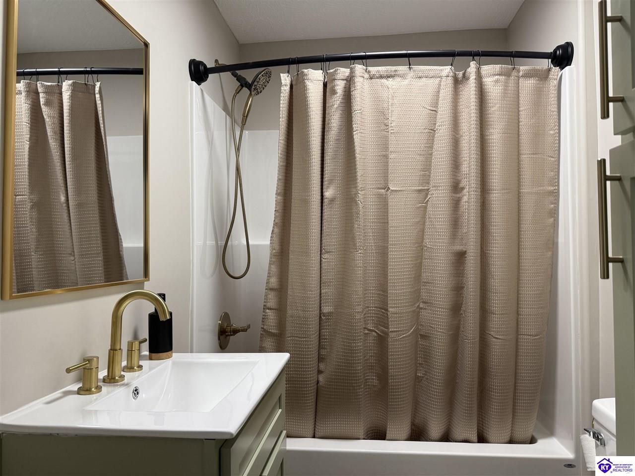 Listing Picture 1825 N Main Street Munfordville, KY 42765 MLS HK25004711