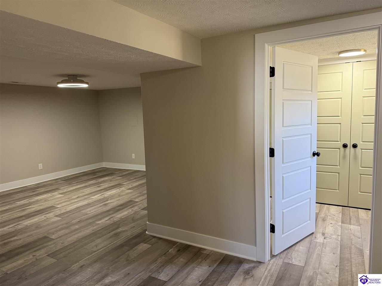 Listing Picture 1825 N Main Street Munfordville, KY 42765 MLS HK25004711