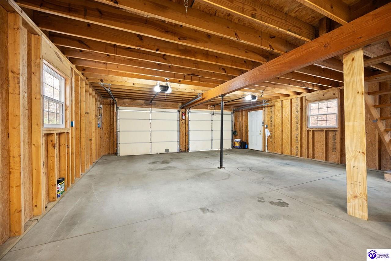 Listing Picture 929 Hickory Drive Vine Grove, KY 40175 MLS HK25004733