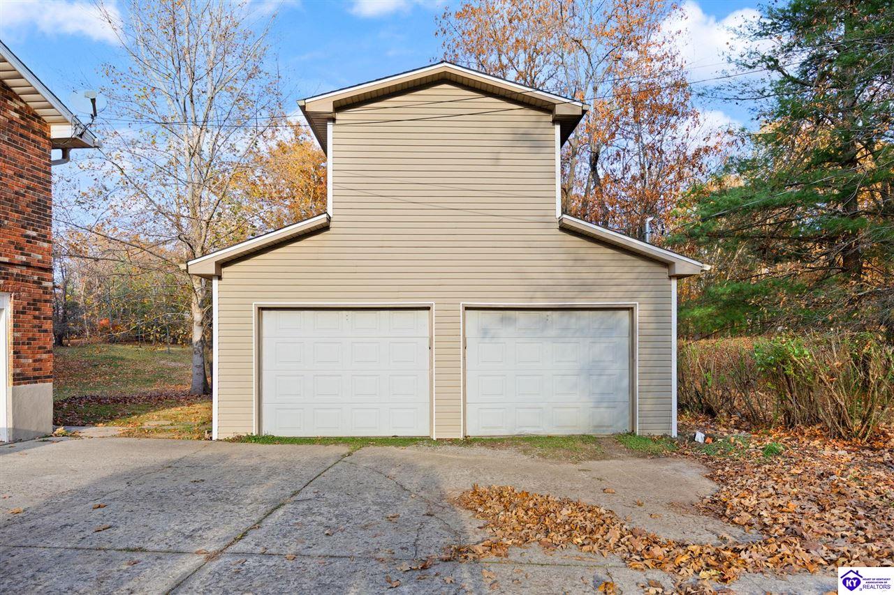 Listing Picture 929 Hickory Drive Vine Grove, KY 40175 MLS HK25004733