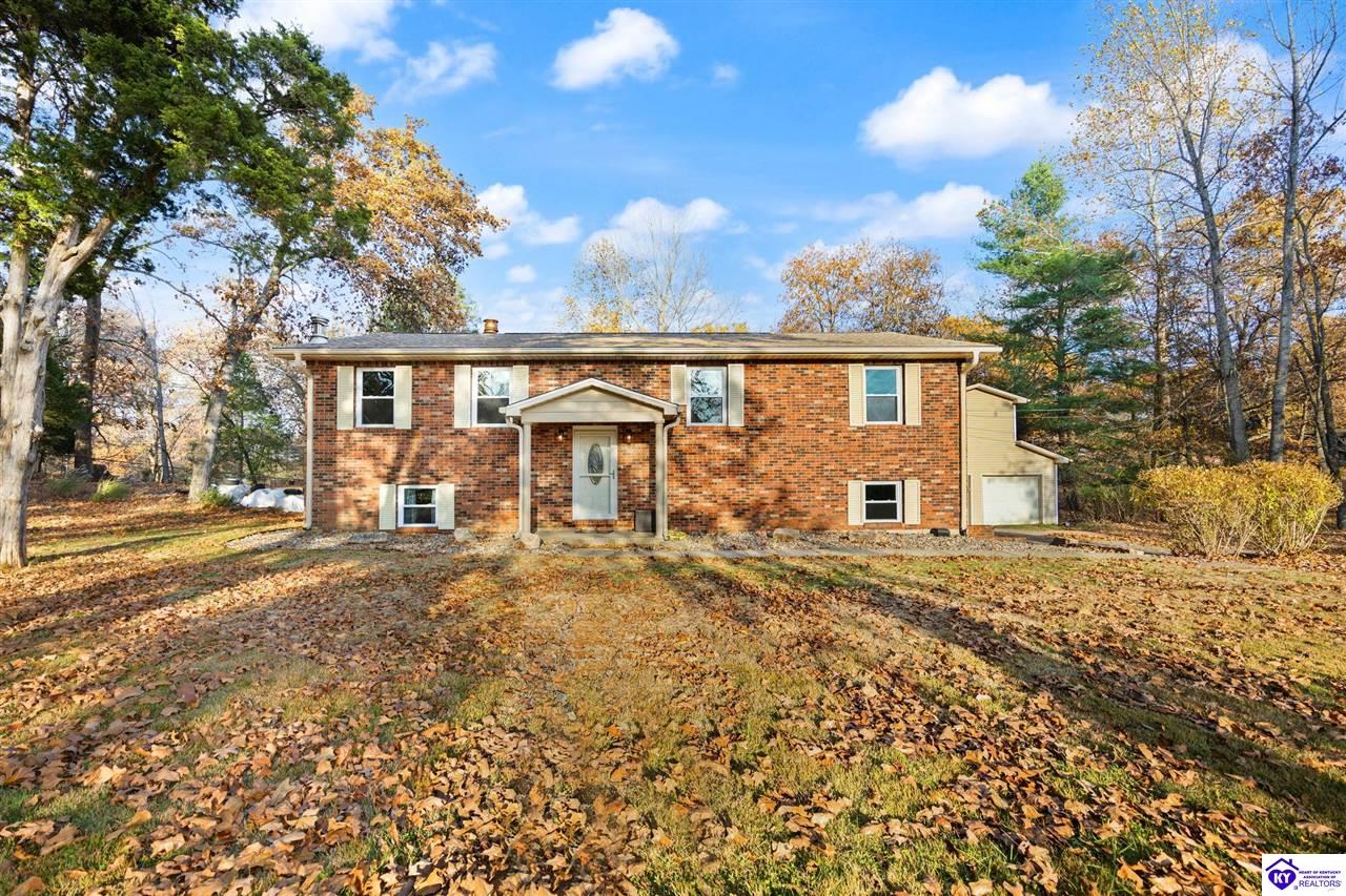 Listing Picture 929 Hickory Drive Vine Grove, KY 40175 MLS HK25004733