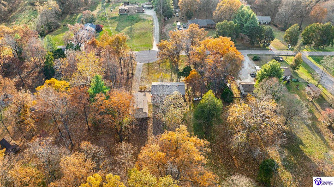 Listing Picture 929 Hickory Drive Vine Grove, KY 40175 MLS HK25004733