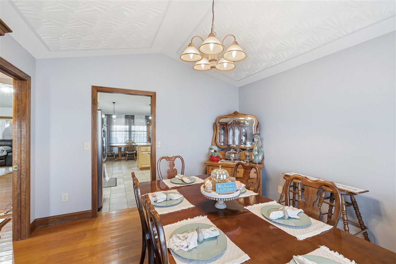 124 Clark Cemetery Road