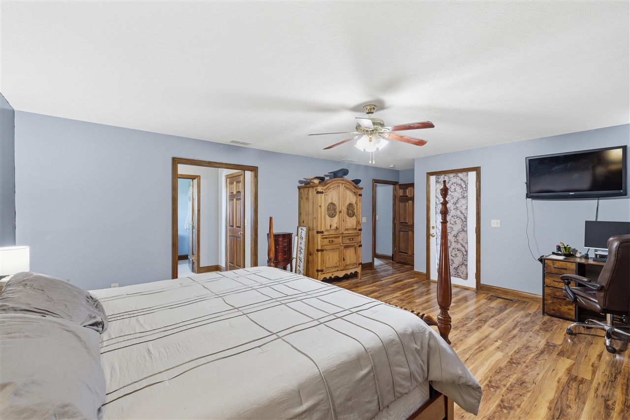 124 Clark Cemetery Road