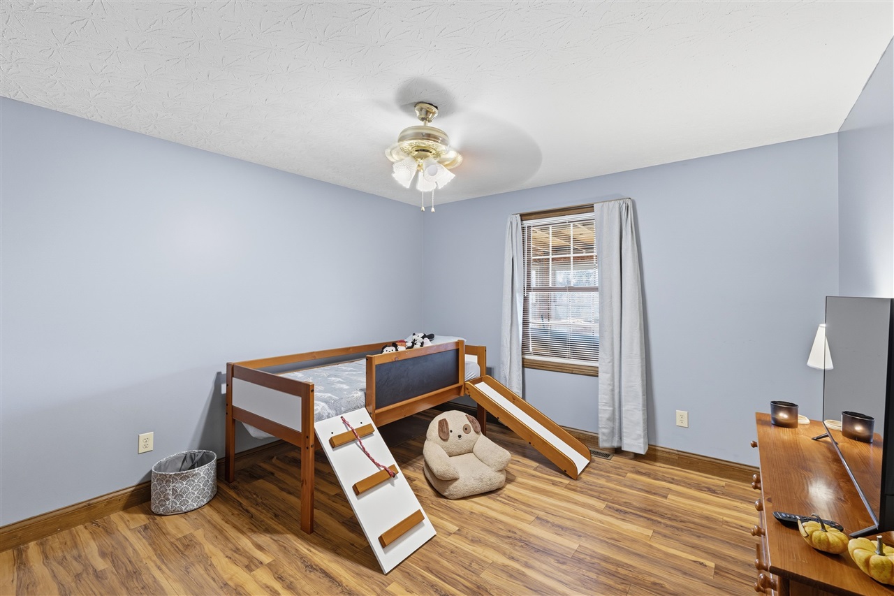 124 Clark Cemetery Road