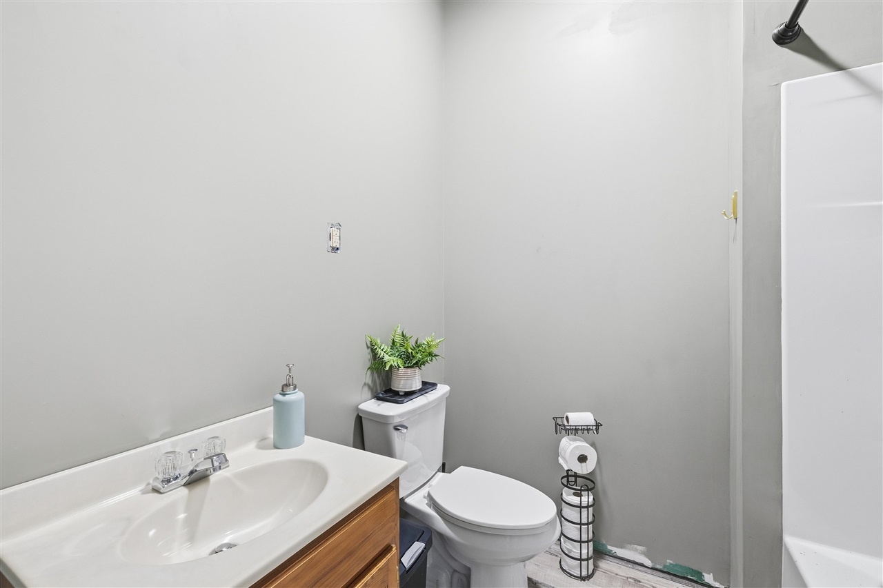 124 Clark Cemetery Road