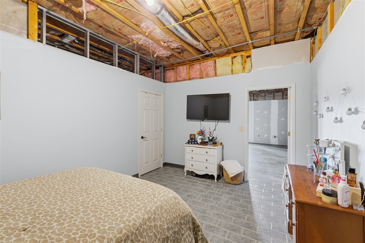 124 Clark Cemetery Road