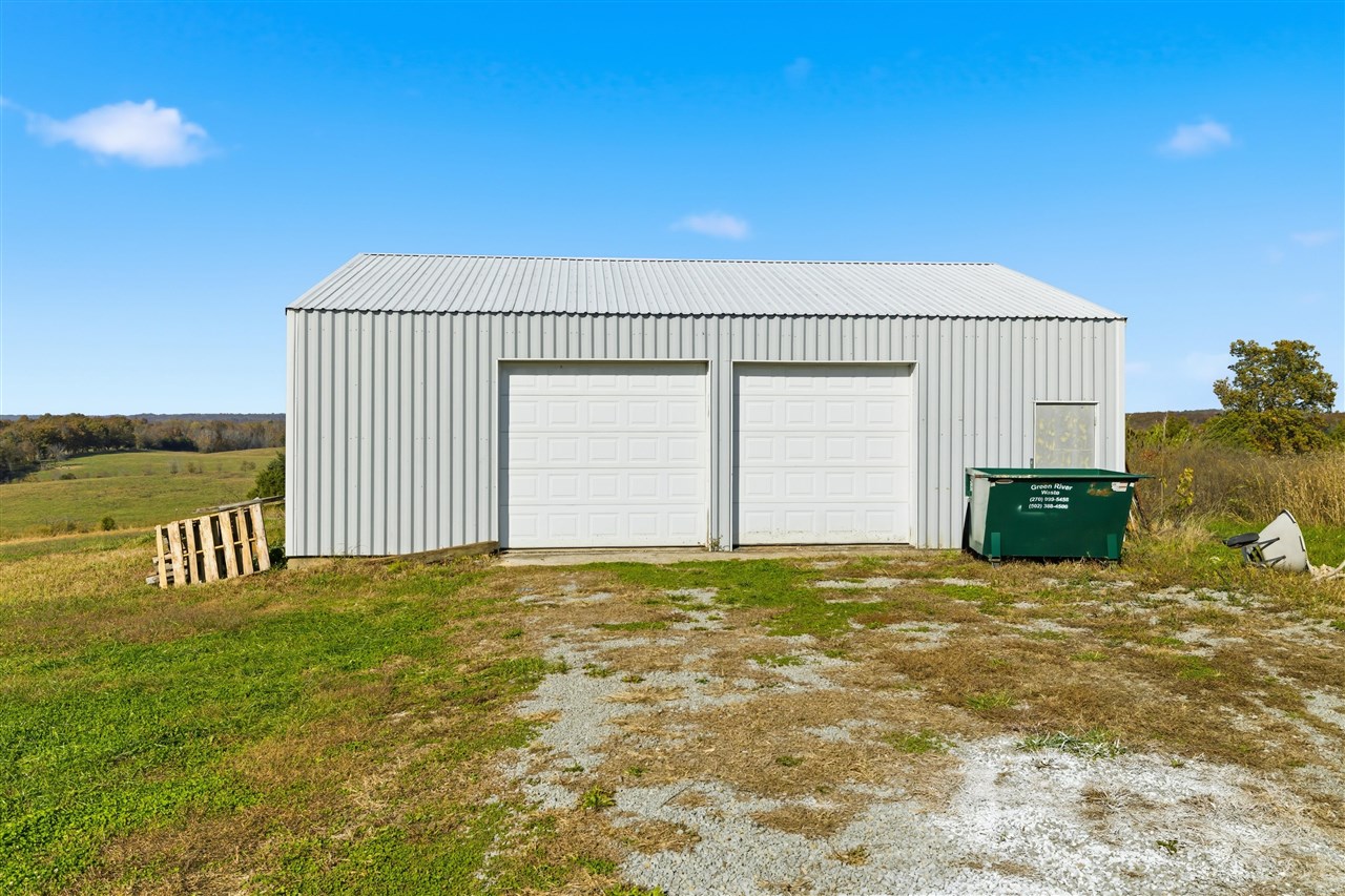 124 Clark Cemetery Road