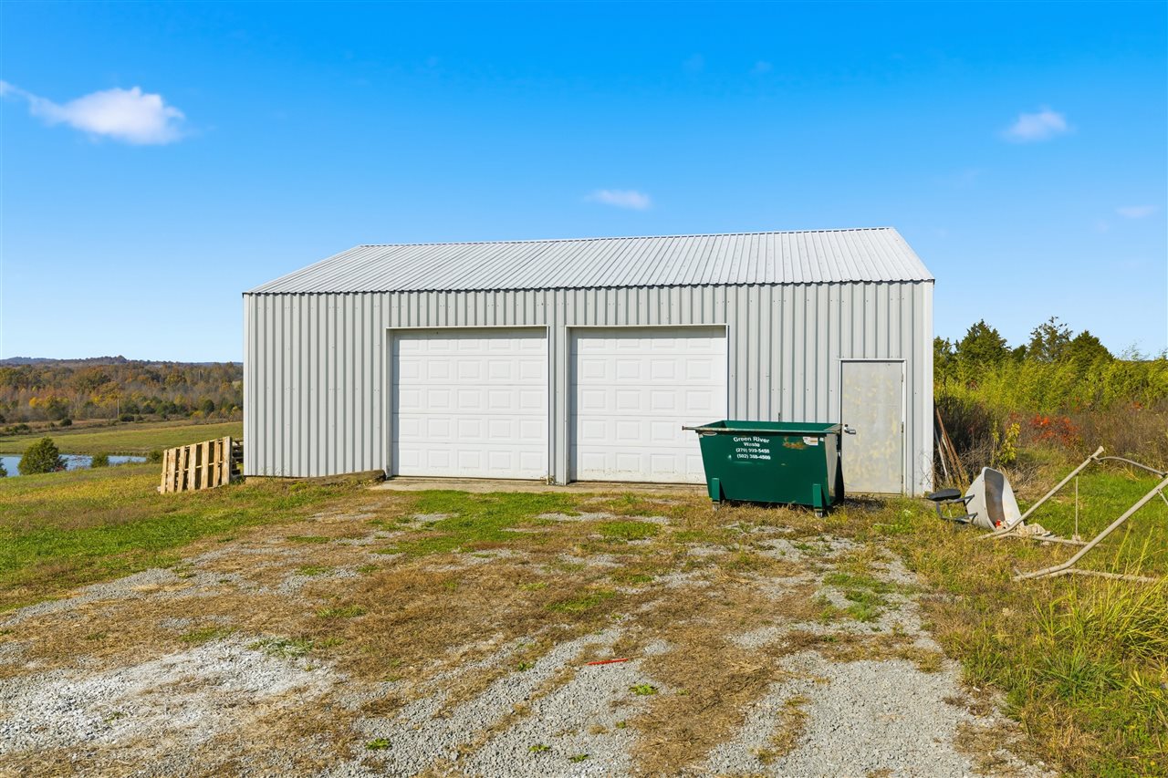 124 Clark Cemetery Road