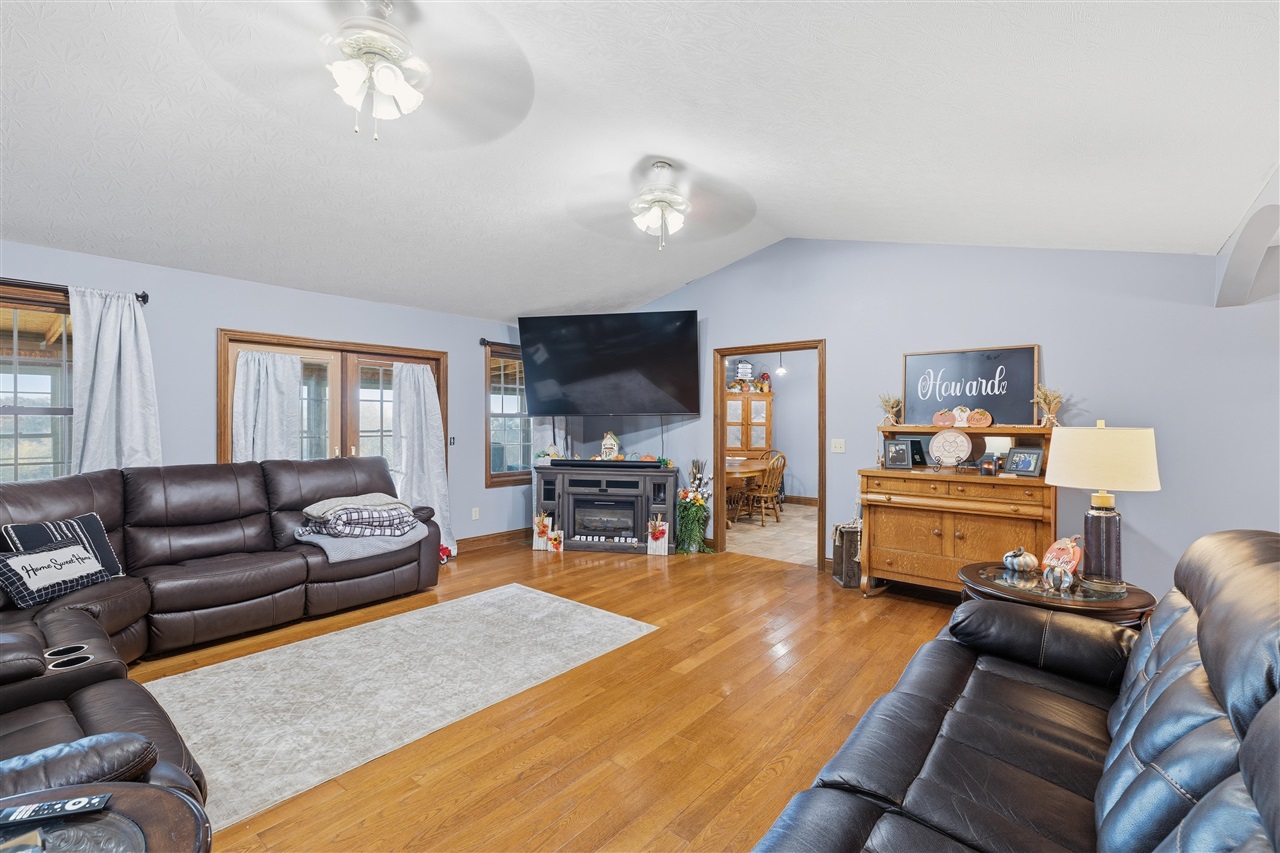 124 Clark Cemetery Road