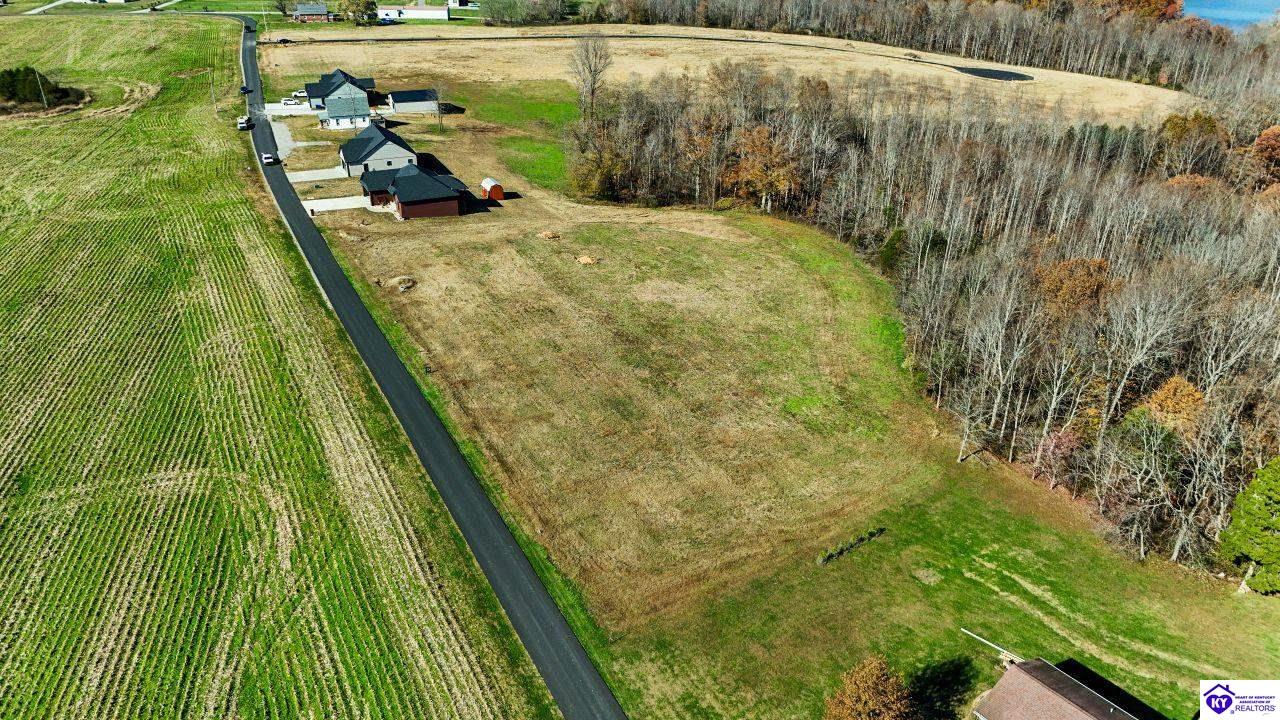 27 Capps RoadCampbellsville,&nbsp;KY&nbsp;42718