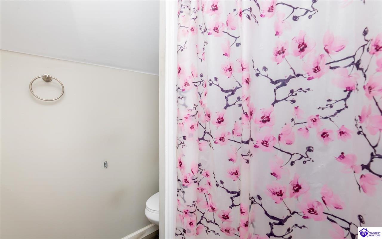 Listing Picture 2670 S Wilson Avenue Radcliff, KY 40160 MLS HK25004832