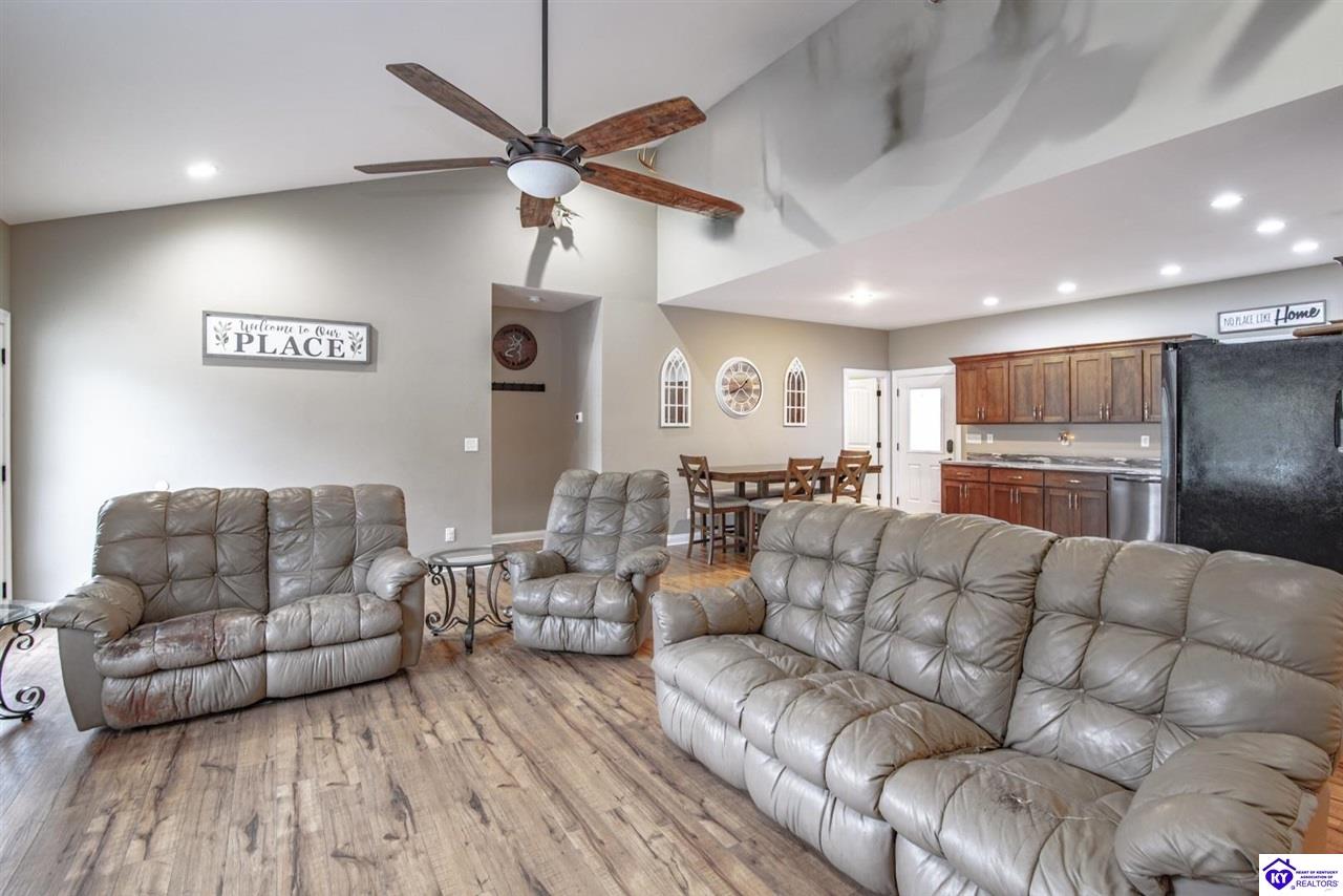 Listing Picture 68 Lonnie Lawson Court Brandenburg, KY 40108 MLS HK25004838