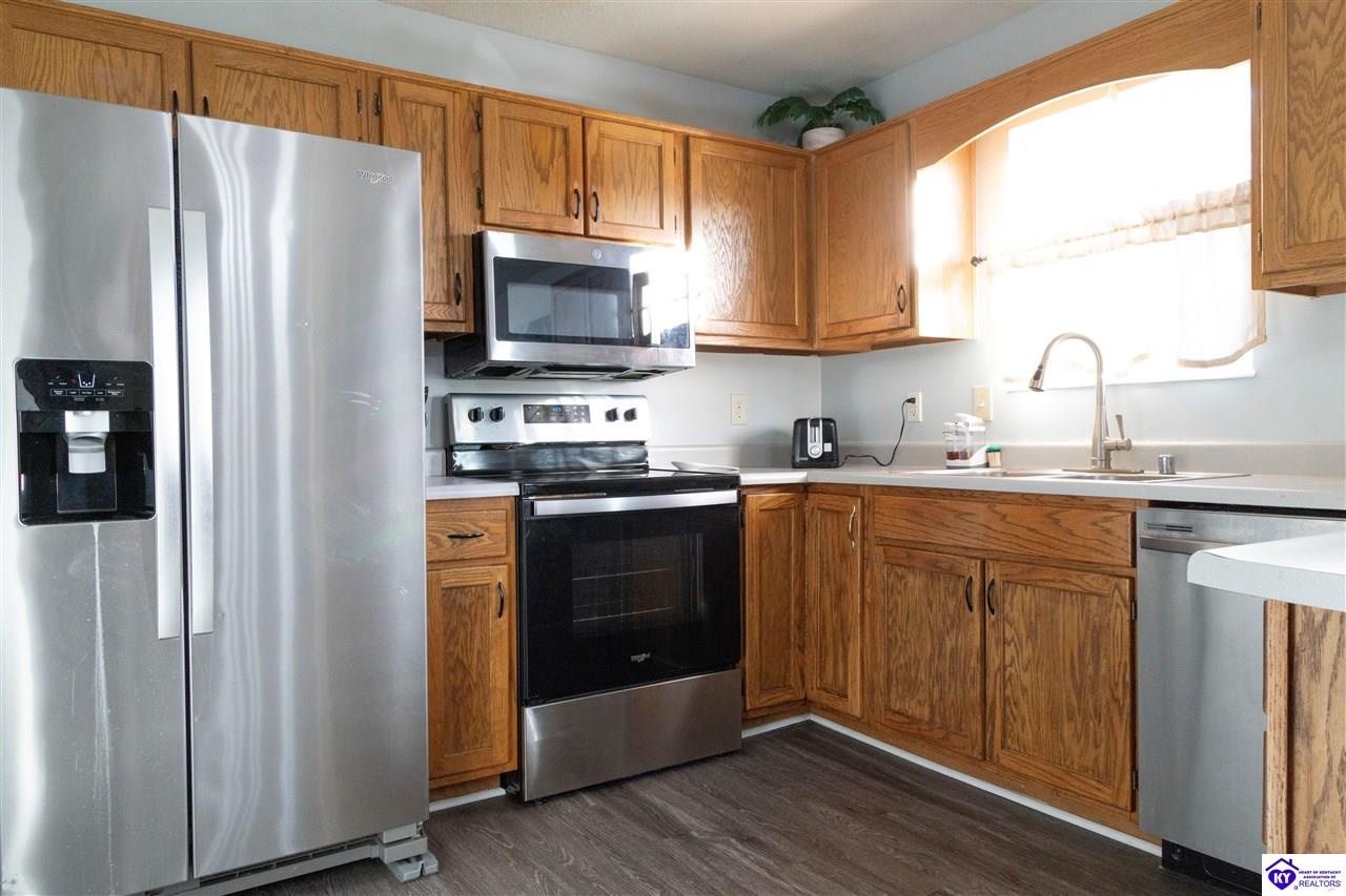 Listing Picture 1310 Fleming Drive Elizabethtown, KY 42701 MLS HK25004844