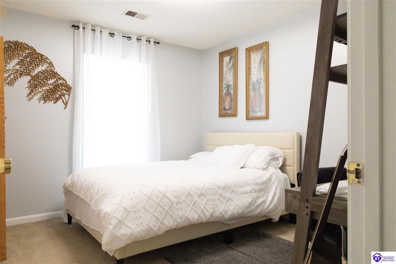 Listing Picture 1310 Fleming Drive Elizabethtown, KY 42701 MLS HK25004844