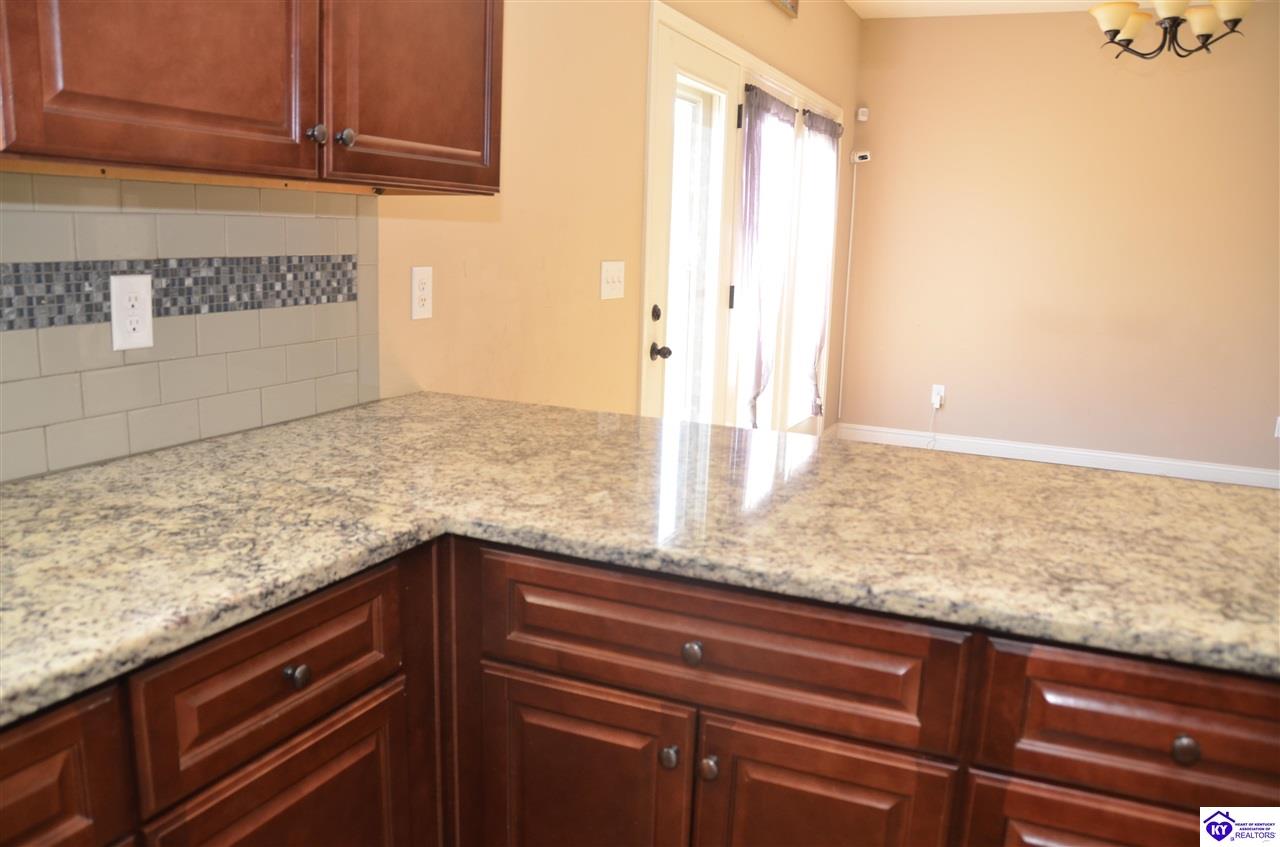 Listing Picture 309 Merlot Court Vine Grove, KY 40175 MLS HK25004853