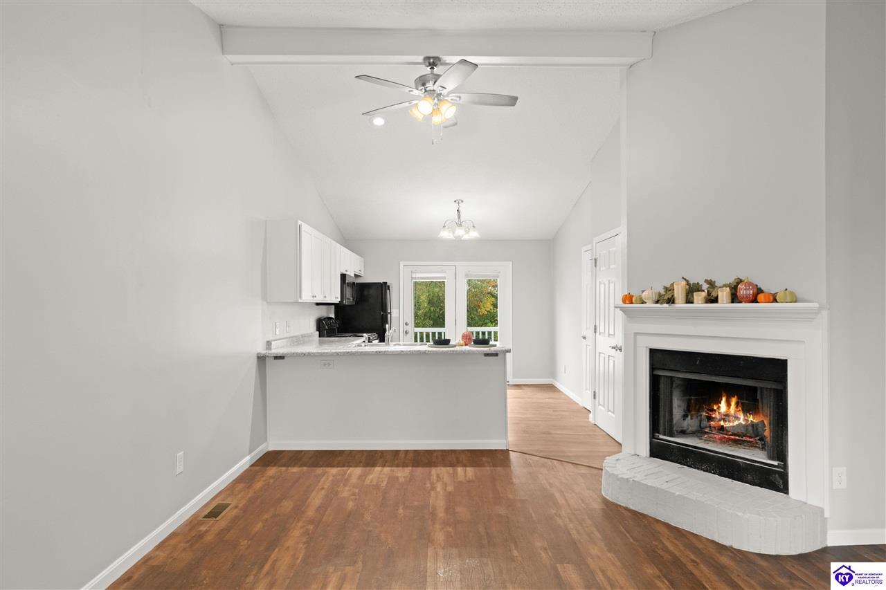 Listing Picture 1025 Colonial Drive Elizabethtown, KY 42701 MLS HK25004869