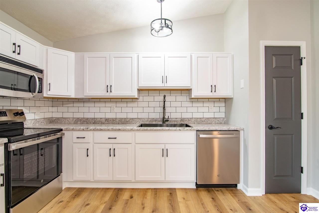 Listing Picture 106 Jefferson Street Radcliff, KY 40160 MLS HK25004894